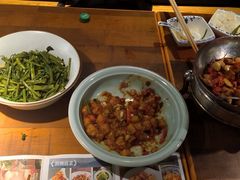 -洞庭土菜小炒馆(易发广场店)