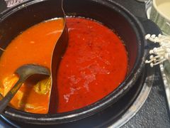 -两三事小郡肝串串香火锅(桂庙店)