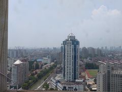 -云顶旋转自助景观餐厅