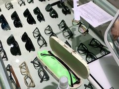 -三叶眼镜城(八佰伴店)