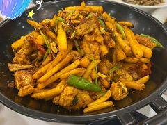 干锅牛蛙-新名仕新白玉兰餐厅
