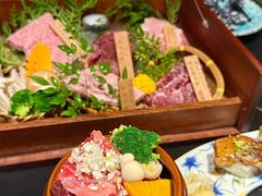 -山川小町·极番烧肉(新地假日广场店)