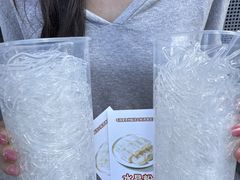 -毛辣果·贵州红酸汤牛肉火锅(西单店)