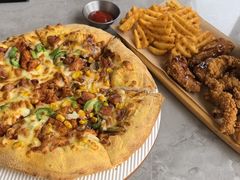 -必胜客(尹山湖歌林公园店)
