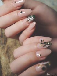 -摩睫+皮肤管理·科学美容中心