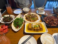 -隔壁老王·家常云南菜(花巷店)