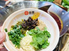 -由衷贵州酸汤牛肉火锅(新桥店)