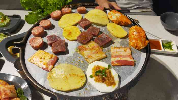 来点烤肉(怀化新天地店)-"[偷笑]今天和小姐妹跑去打卡【来点烤肉】.