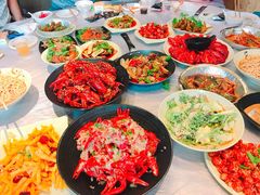 -巴厘龙虾·榜首油焖大虾(音乐学院·沿江酒馆店)