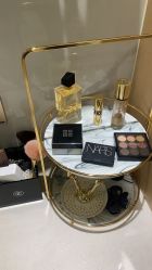 -香港倾城国际·美容美体中心