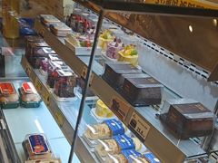 -昆明冠生园·蛋糕·面包(南强街店)