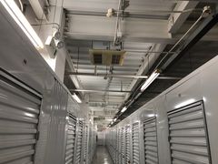 -好易仓迷你仓私人小仓库(大宁店)