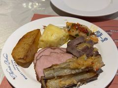 -四海一家自助餐(益田假日广场店)