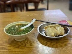 -黄阿姨锅贴大王(万航渡路店)