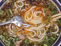 -云阿蛮云南生烫牛肉米线(奉贤路店)