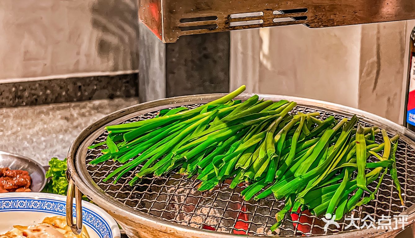 沈阳美食|胡同里烤肉店🆘老式泥炉烟熏味十足‼️