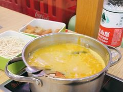 -杨老板·海鲜集市火锅·鲜切牛肉(中防万宝店)