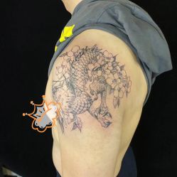 -越域刺青