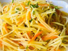 -三江鱼东北特色铁锅炖(骆驼店)