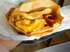 -小红车炸蛋葱油饼