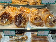 -新月蛋糕西点专卖店(大麦街店)