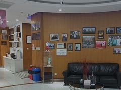 -雅悦齿科(顾村公园店)