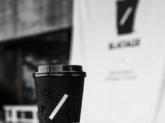 黑51%拿铁-BLATAGE COFFEE