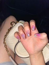 -爱美睫美甲会馆