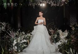 -欣薇婚纱(新源乐汇城店)