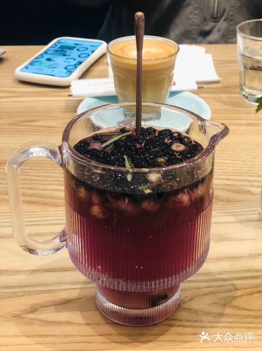 gaga(长宁来福士garden店)杭菊黑枸杞图片