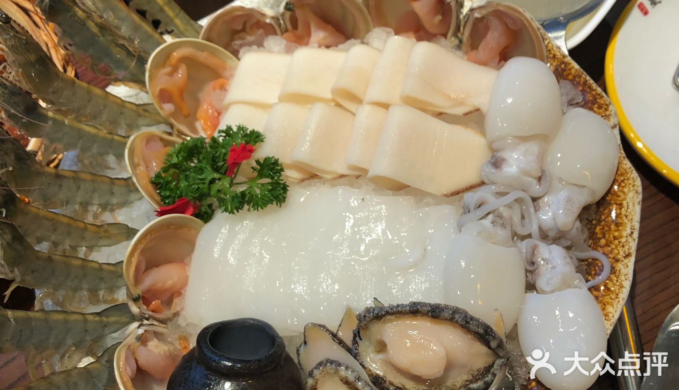 新鲜的食材，美味的猪骨，现榨的果汁，优质的服务