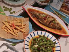 -黄记煌三汁焖锅(新佳丽江汉路店)