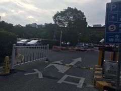 -久光百货-地下停车场