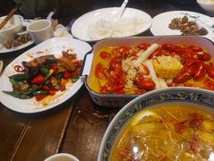 -聚汇三少·龙虾·中餐厅(莫邪路新天地店)