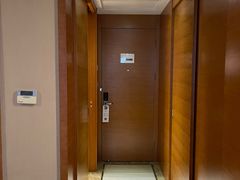 -无锡鼎尚皇冠酒店