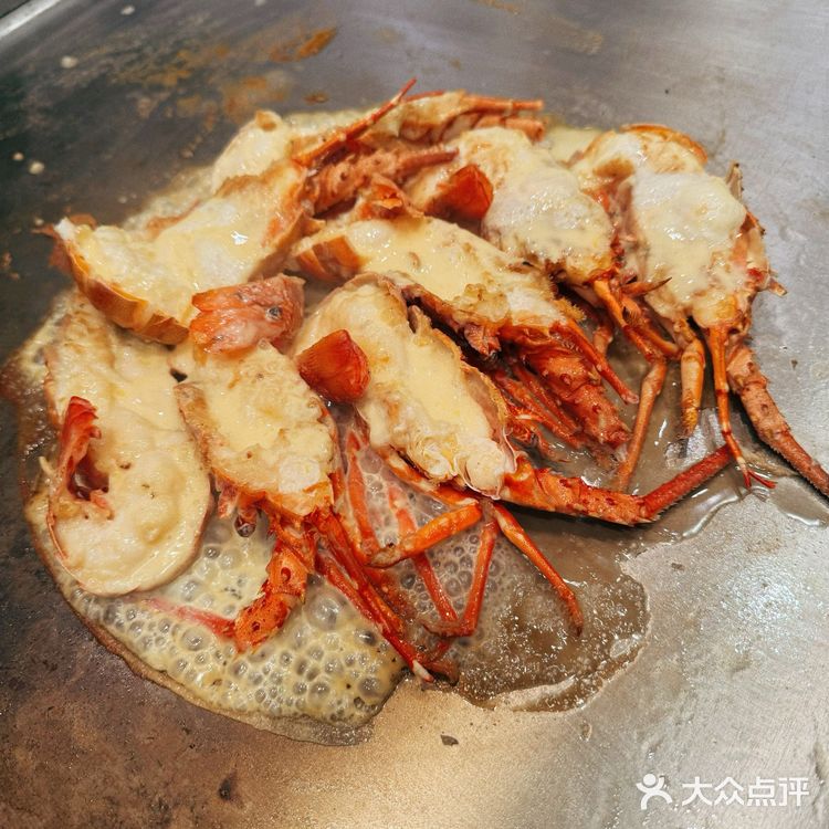 吃完饭还可以唱歌儿 非常推荐de一家餐厅哟