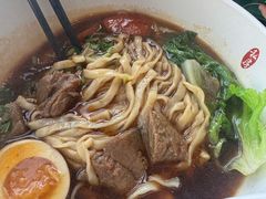 -康师傅私房牛肉面(申虹店)