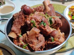 酱骨棒-东北哈尔滨酱骨头馆房掌柜铁锅炖