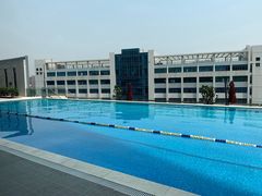 酒店泳池-广州天河希尔顿酒店