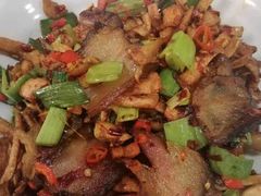 -吃饭皇帝大土家民族菜(正大广场店)