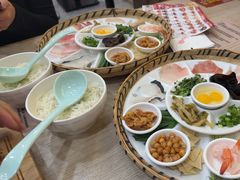 -花馬肆.云南过桥米线(汉神购物广场现场熬汤店)