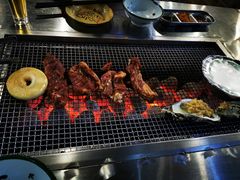 -马路牙子烧烤音乐酒馆(望京店)