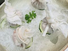 竹笙福气小汤包-得意咚瓜·顺德鱼生·冬瓜火锅(深圳首店)