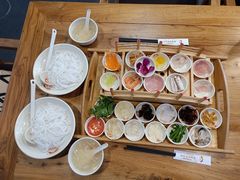 -双桥园·云南过桥米线(古城南门店)