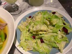 手撕圆白菜-懒人盐府人家(航天桥店)