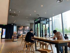 -星巴克臻选(郑州中原万达店)