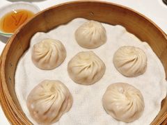 黑猪肉鲜肉小笼包-桂满陇·蟹黄小笼汤包(环球港店)