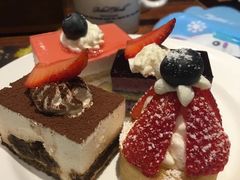 -四海一家自助餐(益田假日广场店)