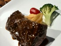 -绿茵阁(体育西分店)