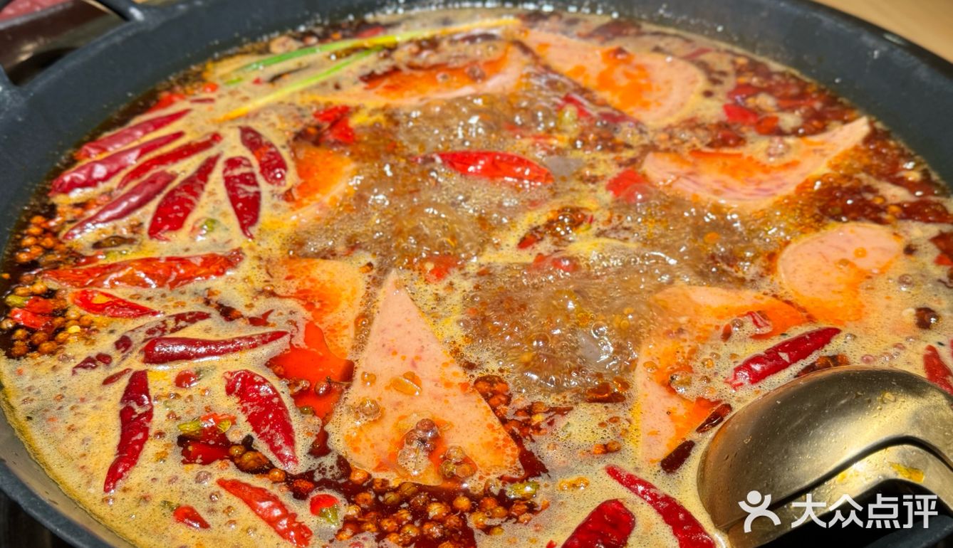 三个鸡蛋 八两饭
